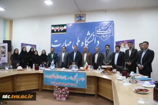 دکتر زمانی در آیین تجلیل از سرآمدان آموزشی چهارمحال محال و بختیاری:سرآمدی آموزشی در دانشگاه ملی مهارت یعنی تبدیل دانش به مهارت و مهارت به اشتغال